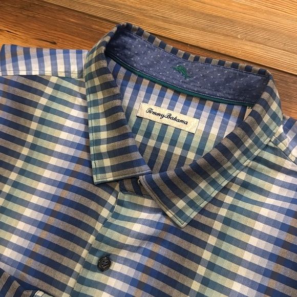 Tommy Bahama 2XL - Picture 1 of 6